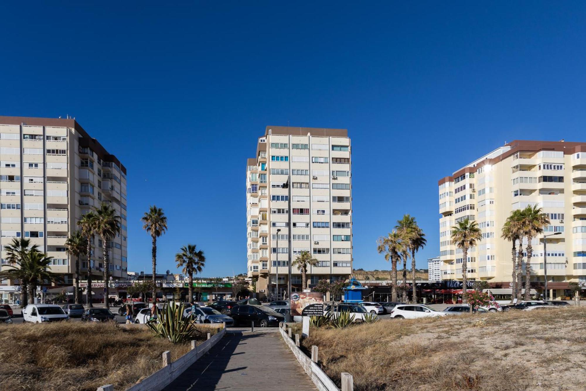 Wonderful Studio Apartment In Front Of The Beach Costa da Caparica Extérieur photo