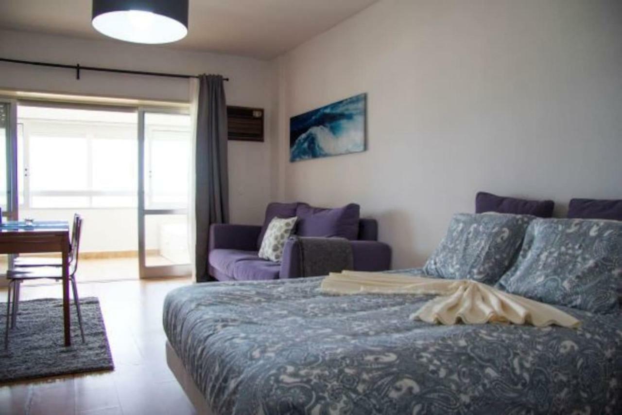 Wonderful Studio Apartment In Front Of The Beach Costa da Caparica Extérieur photo