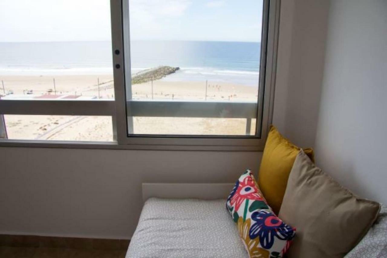 Wonderful Studio Apartment In Front Of The Beach Costa da Caparica Extérieur photo