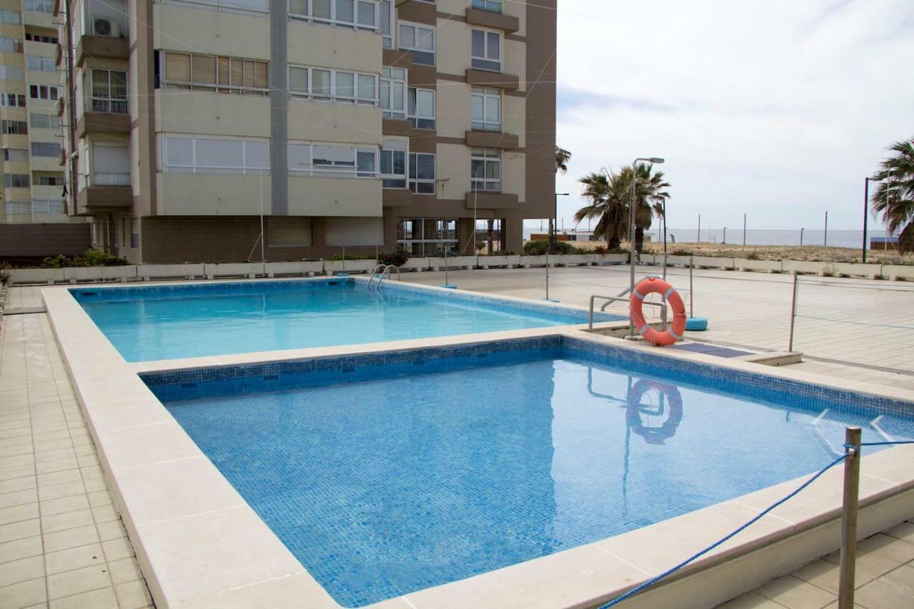 Wonderful Studio Apartment In Front Of The Beach Costa da Caparica Extérieur photo